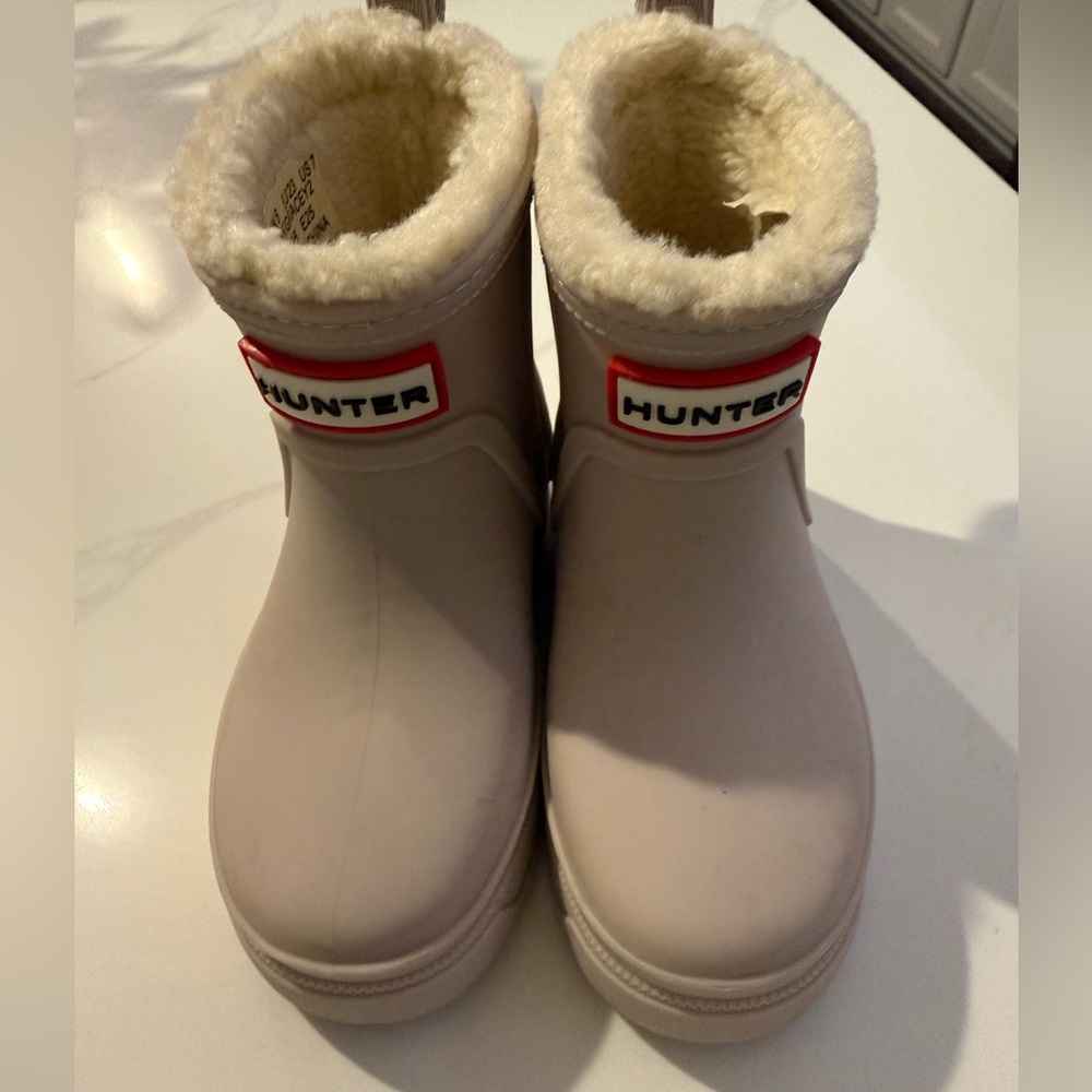 Hunter Kids' Beige Snow Boots